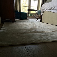 Jacaranda Silma Ivory Rug. Hand sewn blind edge.